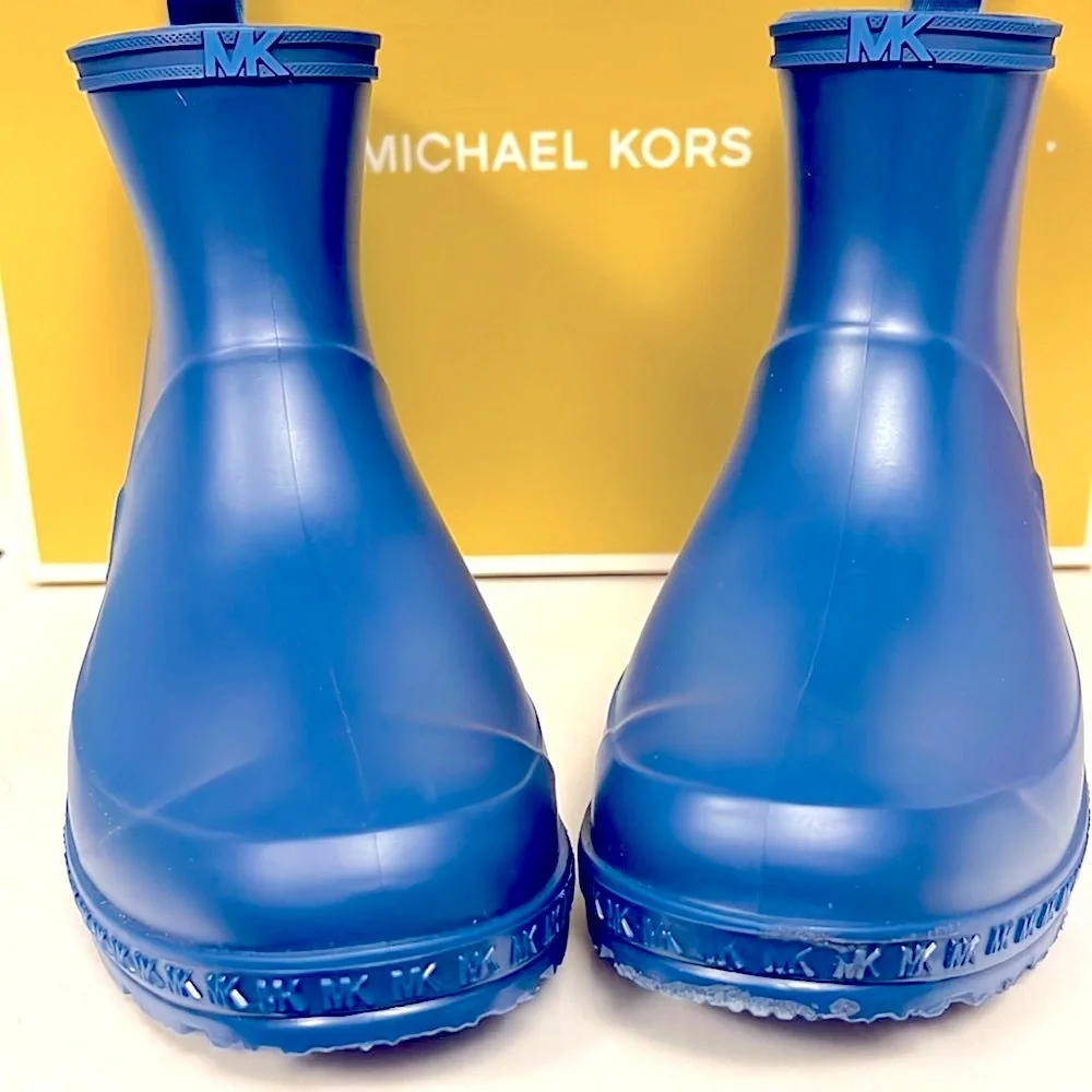 Michael Kors boots sizes 8, 10, or size 11